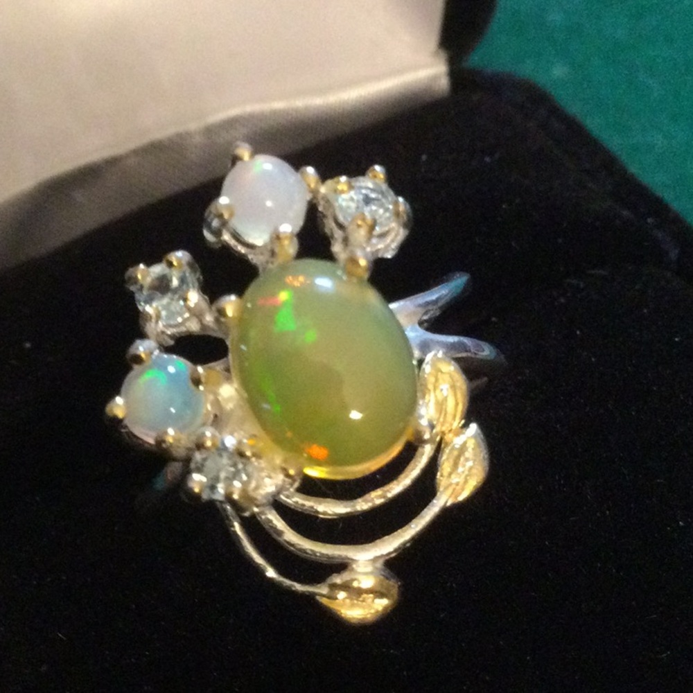 SPECIAL BUY GENUINE OPAL RING 10mm by 8mm Ring - Picture 1 of 12